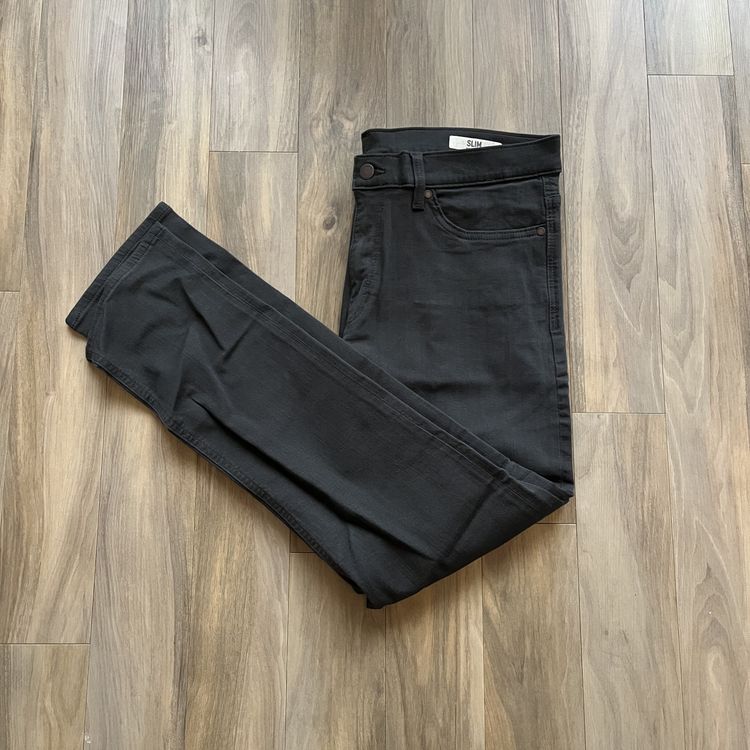 BNWT Marks & Spencer Slim Fitted Denim Jeans Short,  Grey